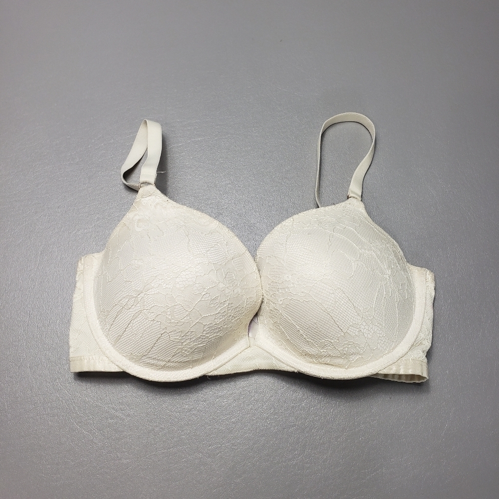 Secret treasures cream lace bra women's size 36D